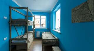 Гостиница Хостел «Матрас, Матрос и Альбатрос» Владивосток Спальное место на двухъярусной кровати в общем номере для мужчин и женщин-6