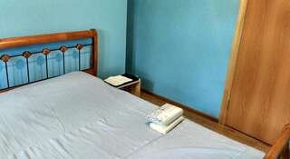 Гостиница Хостел «Матрас, Матрос и Альбатрос» Владивосток Бюджетный двухместный номер с 1 кроватью-1
